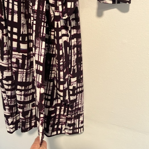 Eliza J Wrap Dress Size 10 Purple Geometric Pattern 3/4 Sleeve Stretchy - Picture 7 of 12